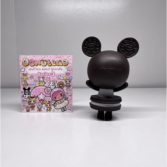 Tokidoki Donutella & her sweet friends Series 3 | CREAMOLO | Design Toy Figure - Picture 3 of 4